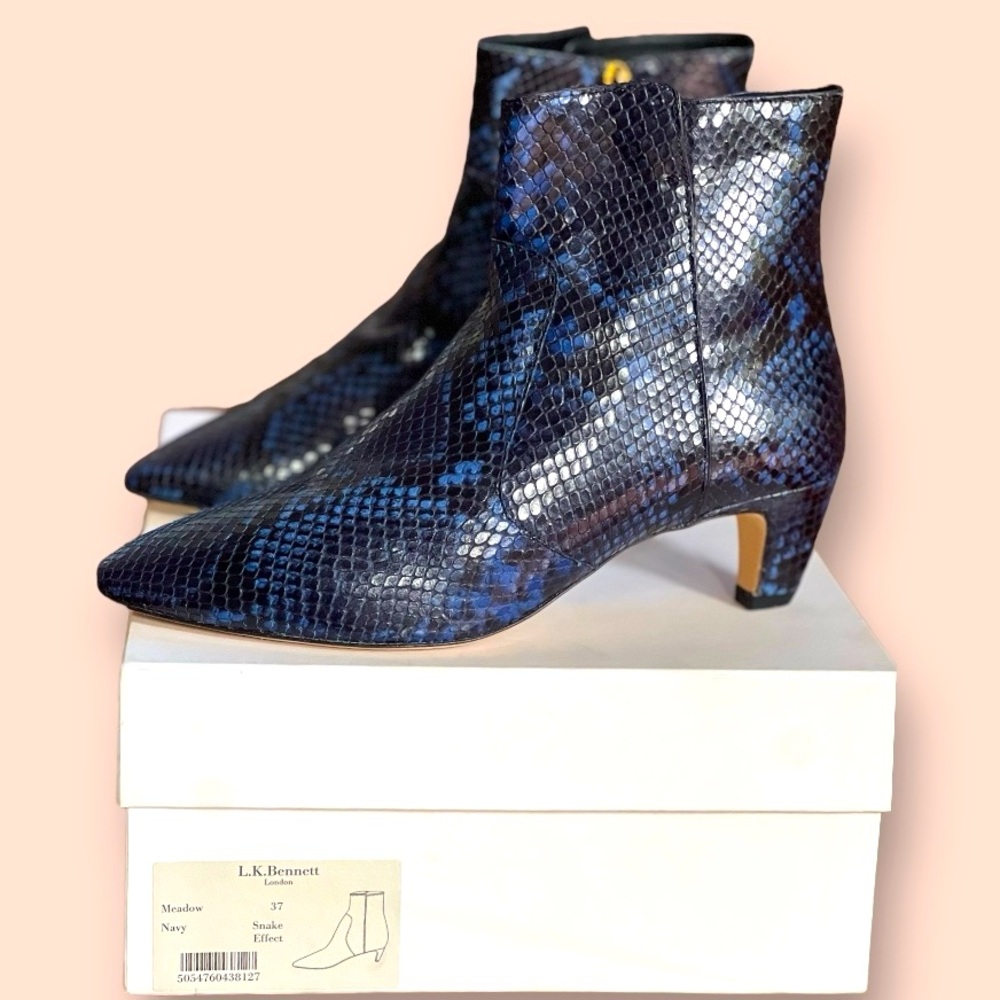 70% OFF BRAND NEW LK BENNETT Meadow Navy Snake Effect Booties Size 37